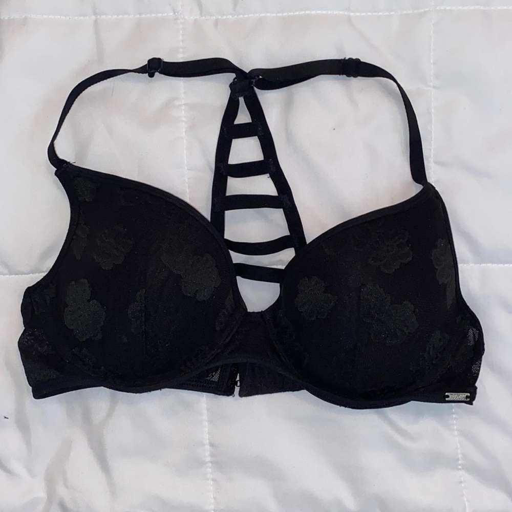 VS PINK lightly lined bra 34C